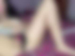 Live cam show with Daisy Love - Blue Eyes on liverealitysex.com