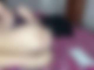 Live cam show with Daisy Love - Bedroom on madthumbs