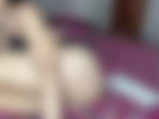Daisy Love's Live Sex Cam Show