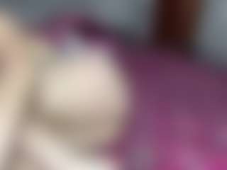 Live cam show with Daisy Love - Bikini on Camsoda