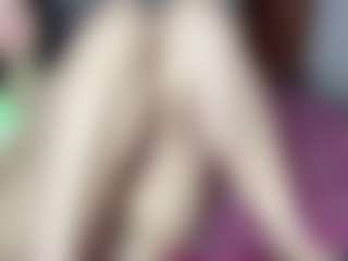 Live cam show with Daisy Love - Handjob on Soda Cam