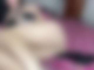 Live cam show with Daisy Love - Bikini on slutload