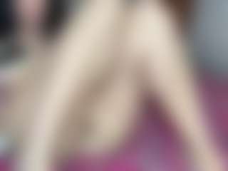 Live cam show with Daisy Love - Blue Eyes on liverealitysex.com