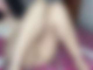 Live cam show with Daisy Love - Blue Eyes on Uber Horny