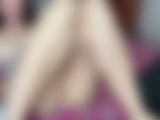 Live cam show with Daisy Love - Amateur Curvy on Camsoda