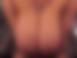 Live cam show with AnuricBriny - Green Eyes on liverealitysex.com