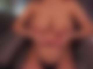 Live cam show with AnuricBriny - Green Eyes on Hubzter Live
