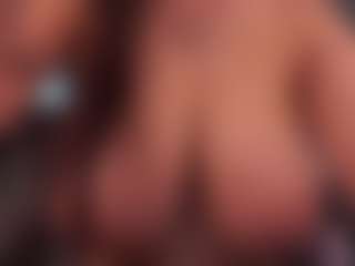Live cam show with AnuricBriny - Petite on xxxlivecams.org