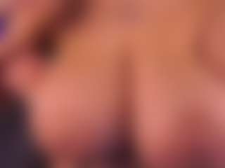 Live cam show with AnuricBriny - Latina on Free Soda