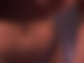 Live cam show with AnuricBriny - Big Nipples on live18s.com