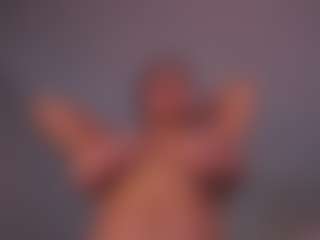 Live cam show with AnuricBriny - Big Nipples on makecum.org