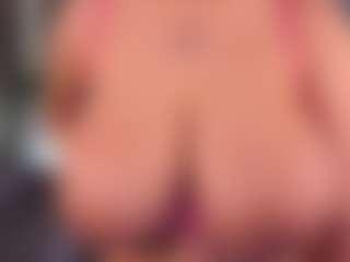 Live cam show with AnuricBriny - Big Tits on studioflirtlive.com