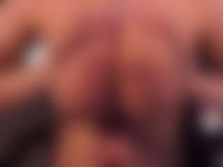 Live cam show with AnuricBriny - Natural on sexylive.show