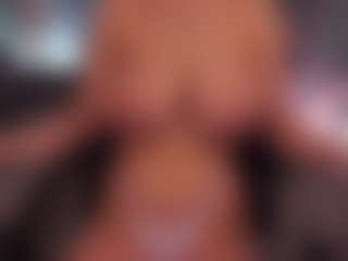 Live cam show with AnuricBriny - Bedroom Latina on Uber Horny