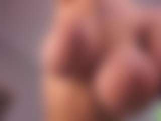 Live cam show with AnuricBriny - BBW on StripNow