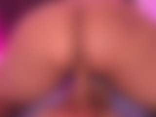Live cam show with madison-nv - Body Massage on Camsoda