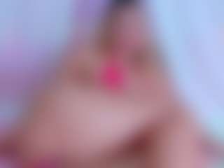 Live cam show with Miilla-Cooper - College on Camsoda