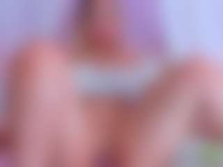 Miilla-Cooper's Live Sex Cam Show