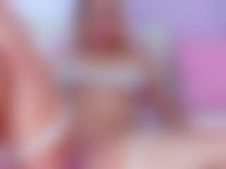 Miilla-Cooper's Live Sex Cam Show