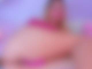 Live cam show with Miilla-Cooper - Handjob on Dolls Live