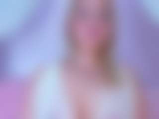 Live cam show with Miilla-Cooper - Blonde Hair HD on Soda Cam