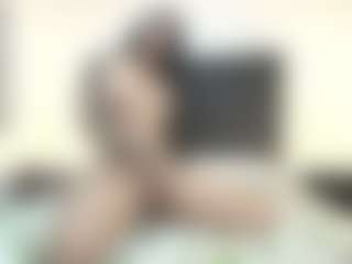 PamelaFit MILF webcam performer live streaming