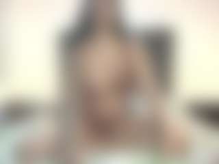 PamelaFit MILF webcam performer live streaming