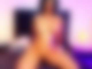PamelaFit MILF webcam performer live streaming