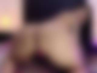 Live cam show with PamelaFit - Green Eyes on Camsoda