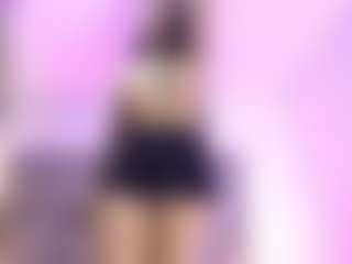 PamelaFit MILF webcam performer live streaming