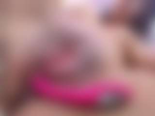 Live cam show with PamelaFit - Double Penetration on CamwithHer