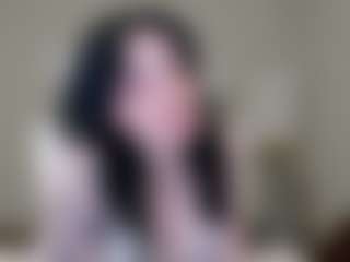 Live cam show with Pretty Audrey - Curvy on xxxlivecams.org
