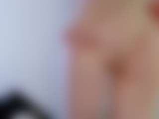 Pretty Audrey's Live Sex Cam Show
