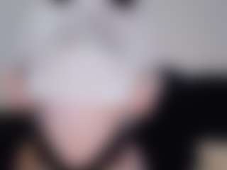 Pretty Audrey's Live Sex Cam Show