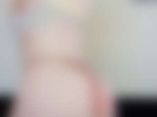 Pretty Audrey's Live Sex Cam Show