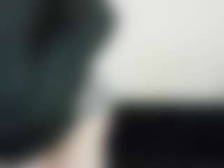 Live cam show with Pretty Audrey - Bedroom on sexylive.show