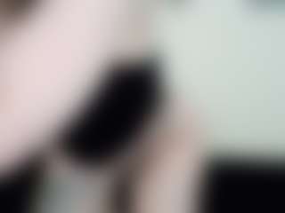 Pretty Audrey's Live Sex Cam Show