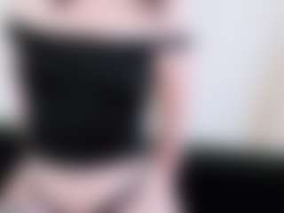 Pretty Audrey's Live Sex Cam Show