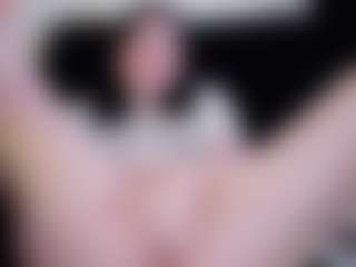 Pretty Audrey's Live Sex Cam Show