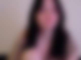Pretty Audrey's Live Sex Cam Show