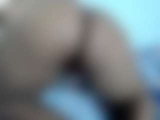Francihot4's Live Sex Cam Show