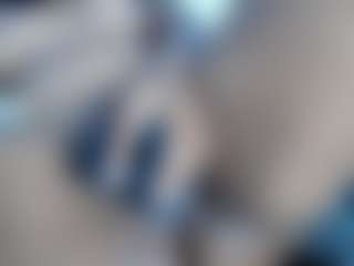 Live cam show with Francihot4 - Athletic Shaved Pussy on alttransgirls