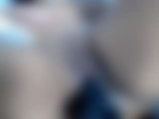 Live cam show with Francihot4 - Gagging on x69.live