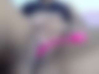 Live-camshow met Francihot4 - Gagging op Camsoda