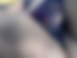 Live cam show with Francihot4 - Gagging on Camsoda