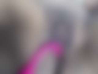 Live cam show with Francihot4 - Gagging on Lustler