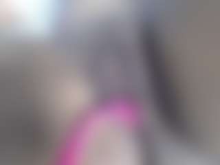 Live cam show with Francihot4 - Gagging on Milf Play