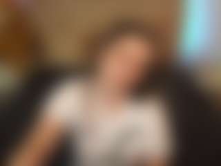 MagicPeachs's Live Sex Cam Show