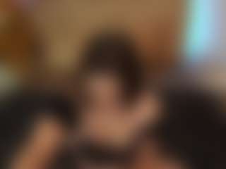 MagicPeachs's Live Sex Cam Show