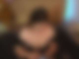 MagicPeachs's Live Sex Cam Show